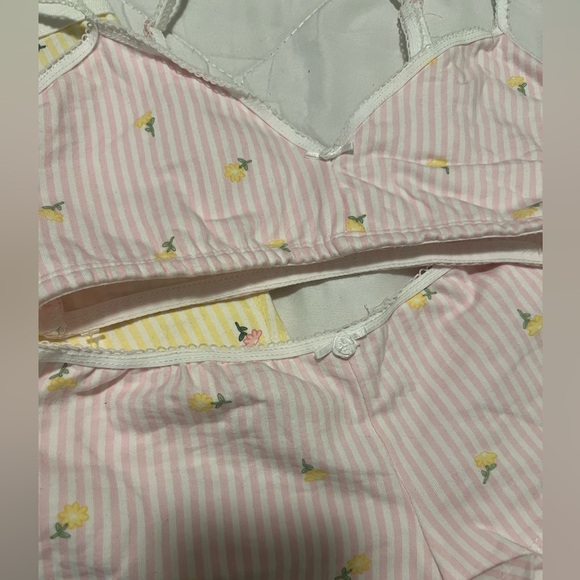 Lounge Set Bundle - Picture 3 of 4